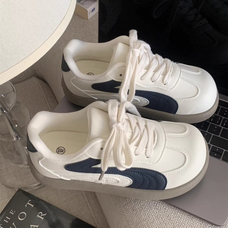 Sneakers Vintage da Donna con  - Guipure Lace Panel recensione e prezzo