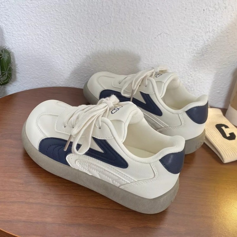 Sneakers Vintage da Donna con  - Guipure Lace Panel recensione e prezzo